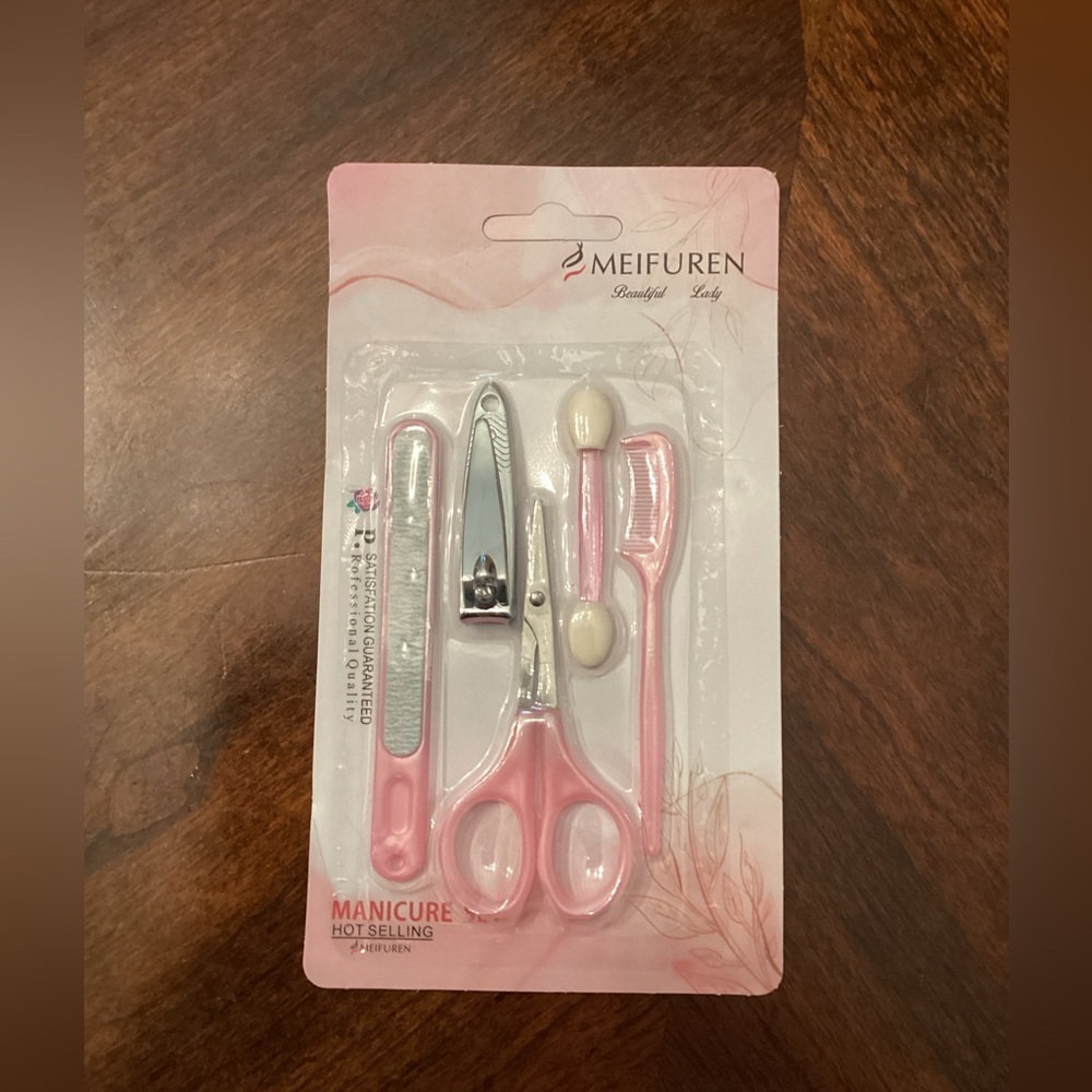 Manicure Sets-Pick one - Picture 2 of 4